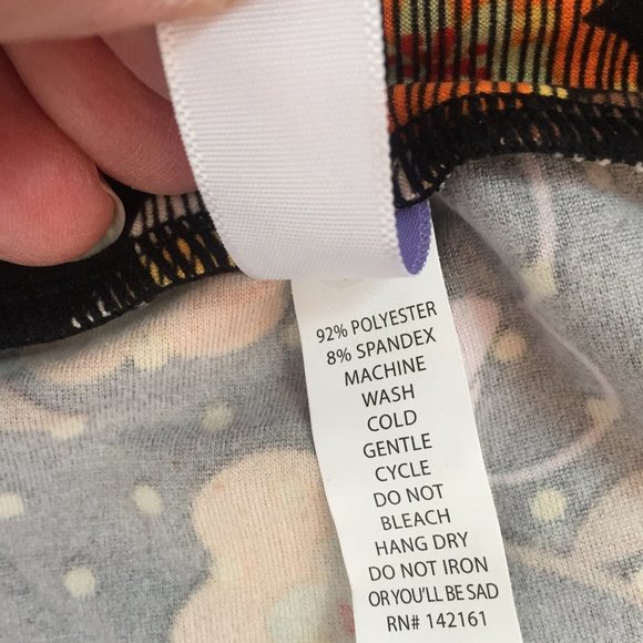 LuLaRoe, NWOT,T/C Minnie Mouse/polka dot leggings. - Picture 8 of 9